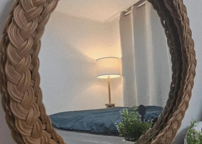 10-minutes From Station&gyeongbokgung, 2 Bed Rooms, 1 Workspace 아파트 서울특별시